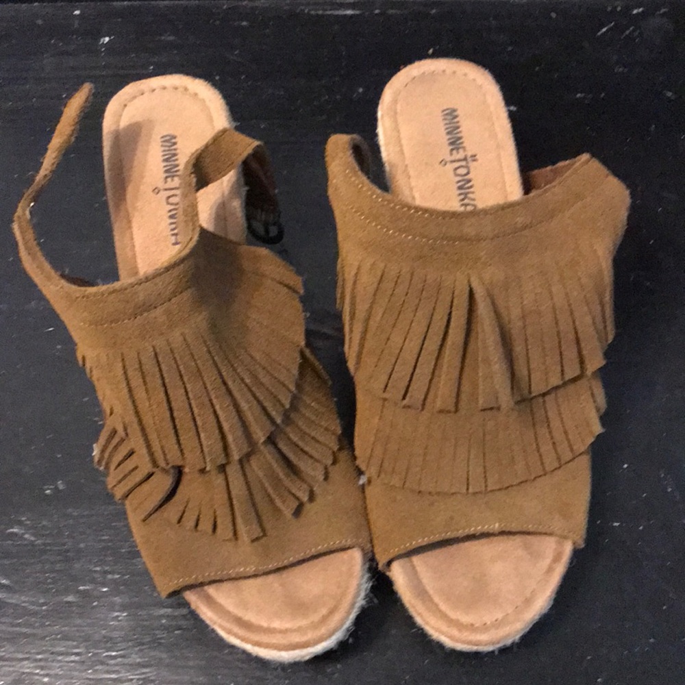 Brown Minnetonka Sandals Size 9
